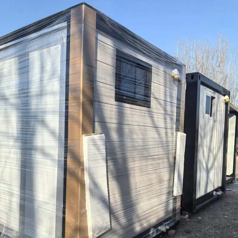 Expandable Container House